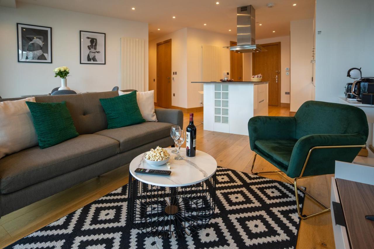 Canary Wharf Luxury Flat W/ View & Terrace London Exteriör bild